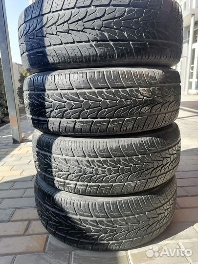 Roadstone Roadian A/T 215/65 R16