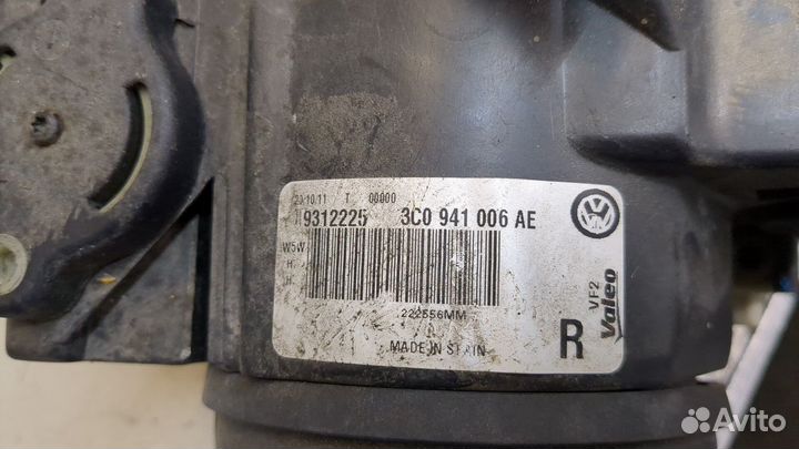Фара (передняя) правая Volkswagen Passat 6