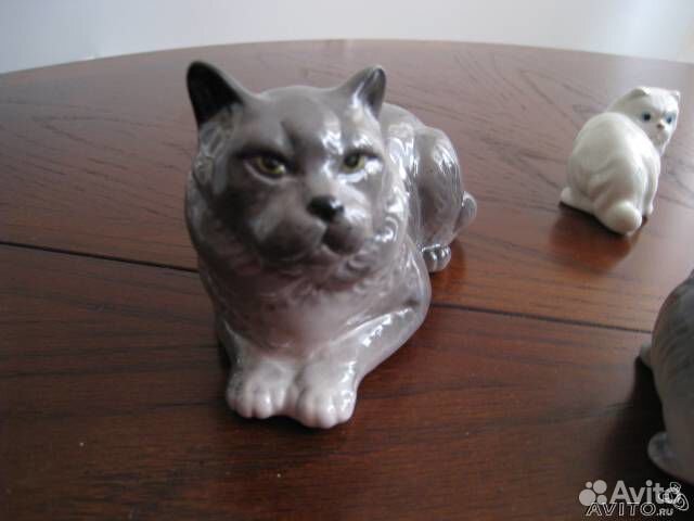 Фарфоровые статуэтки 