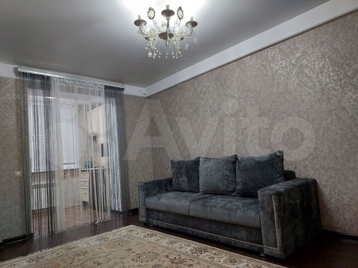 2-к. квартира, 50 м², 1/9 эт.