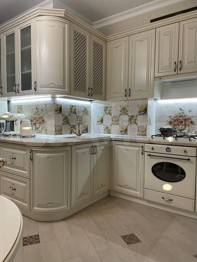 3-к. квартира, 90,5 м², 2/4 эт.