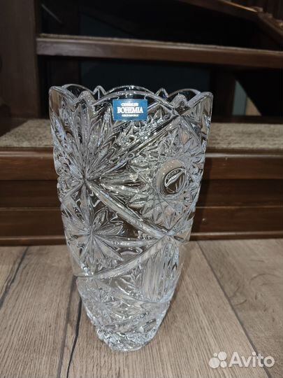Хрустальная ваза