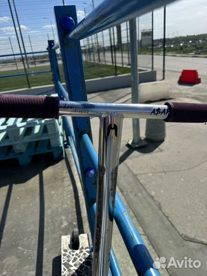 Трюковой самокат кастом стрит