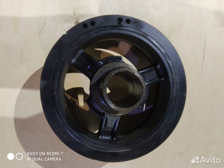 Шкив коленвала на Jeep WJ 4.7 л