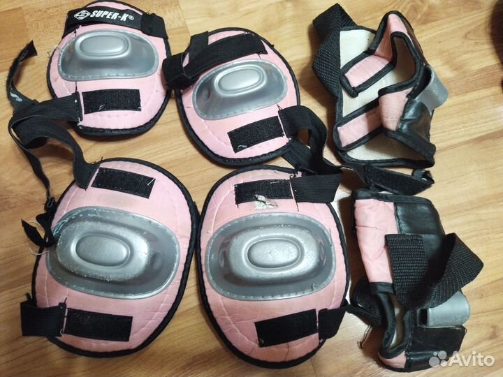 Роликовые коньки