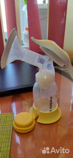 Молокоотсос medela ручной