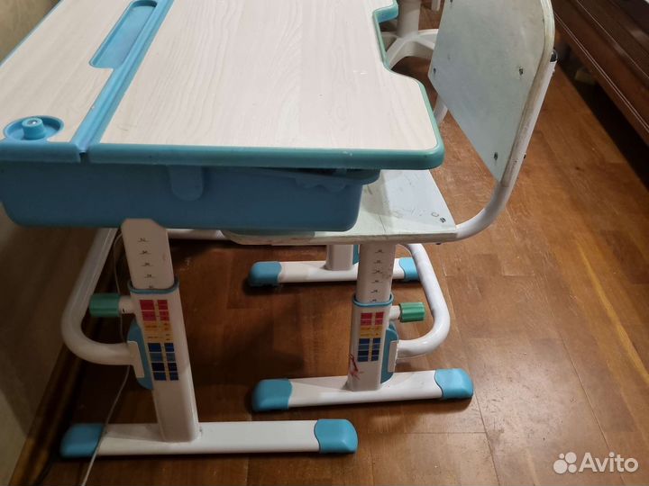 Парта со стулом