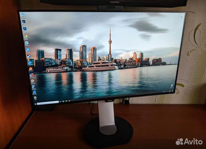 Монитор Philips 4К 329P9H