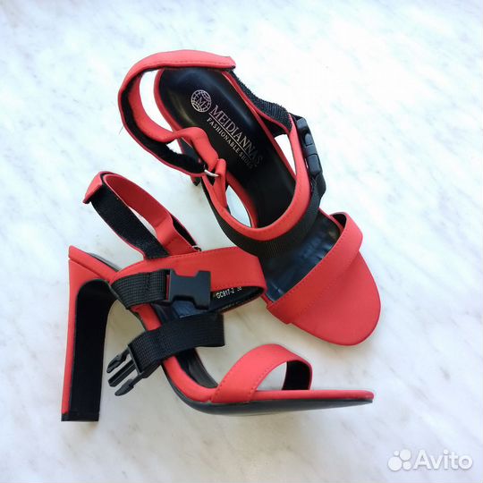 Обувь женская Босоножки 38 размер