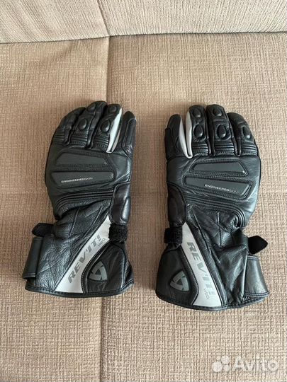 Мотоперчатки bmw goretex и мотоперчатки Revit H2o