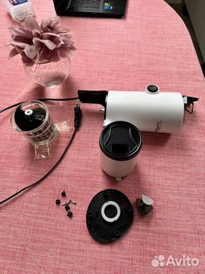 Соковыжималка на запчасти scarlett