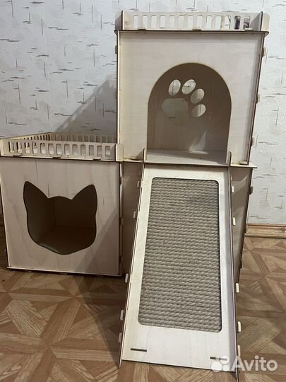 Домик для кошек с когтеточкой