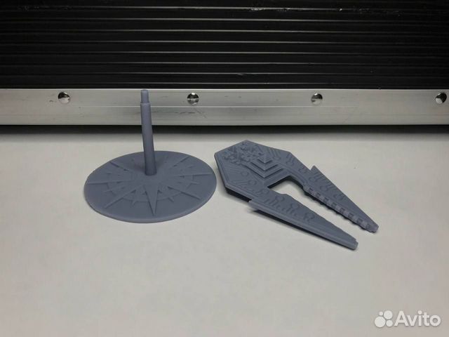 Warhammer 40000 миниатюры Necron Light Cruiser