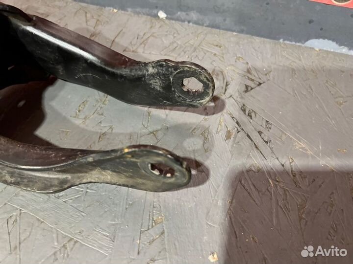 Амортизатор передний правый Mercedes-Benz Gle W292