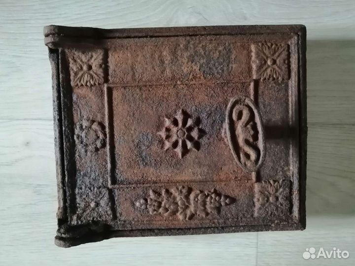 Дверца печная старинная