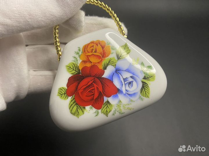 Новая фарфоровая шкатулка сумочка