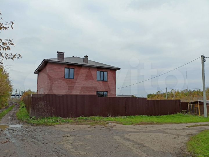 Коттедж 159,5 м² на участке 15 сот.