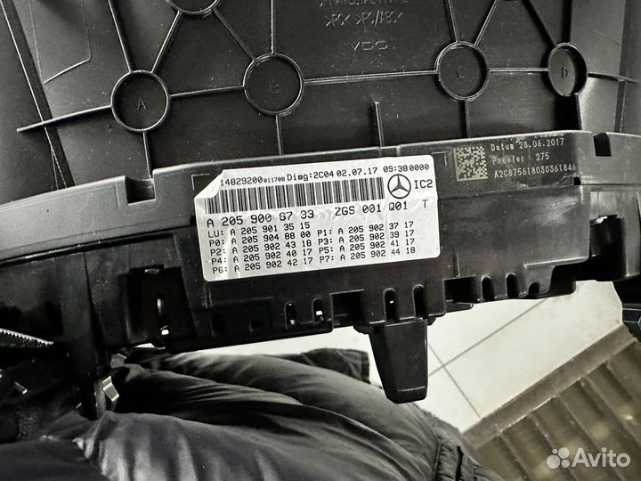 Панель приборов Mercedes GLC