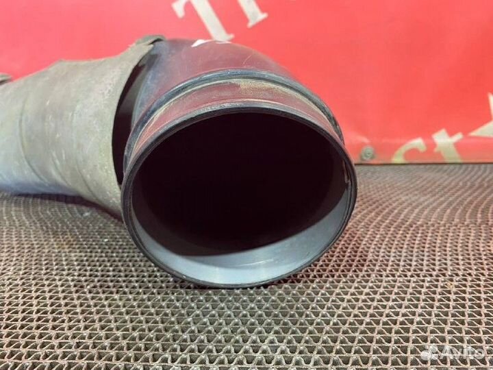 Патрубок воздушного фильтра Volvo FH