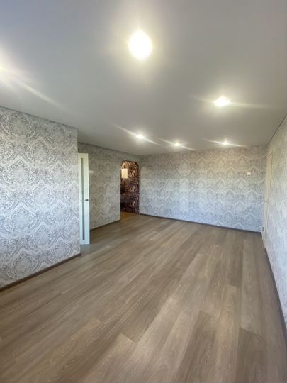 2-к. квартира, 43 м², 5/5 эт.