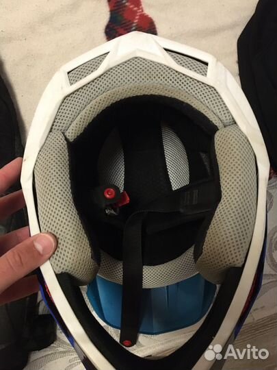 Мотоциклетный шлем закрытый