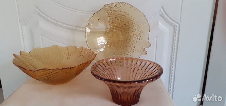 Набор посуды из цветного стекла