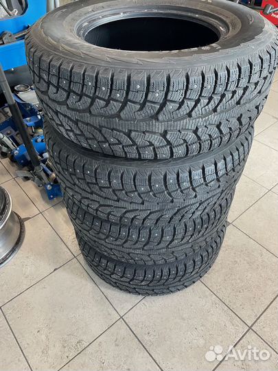 Hankook Winter I'Pike 285/65 R17