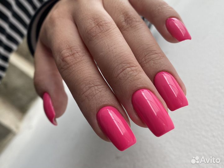 Модель на маникюр