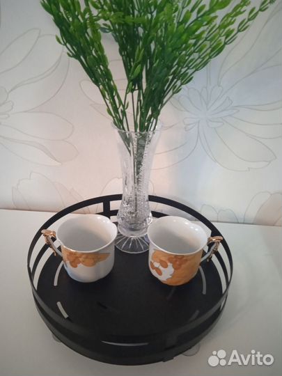 Универсальная вращающаяся подставка- поднос