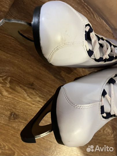 Коньки женский