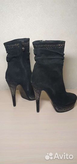 Полусапожки осенние замшевые женские новые 39 р-р