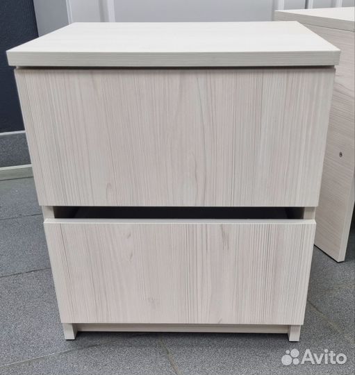 Тумба прикроватная