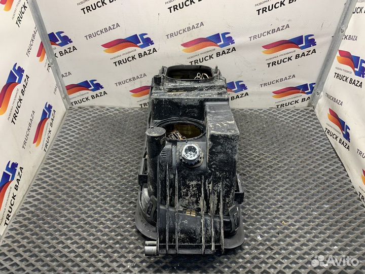 Фара правая Man TGA