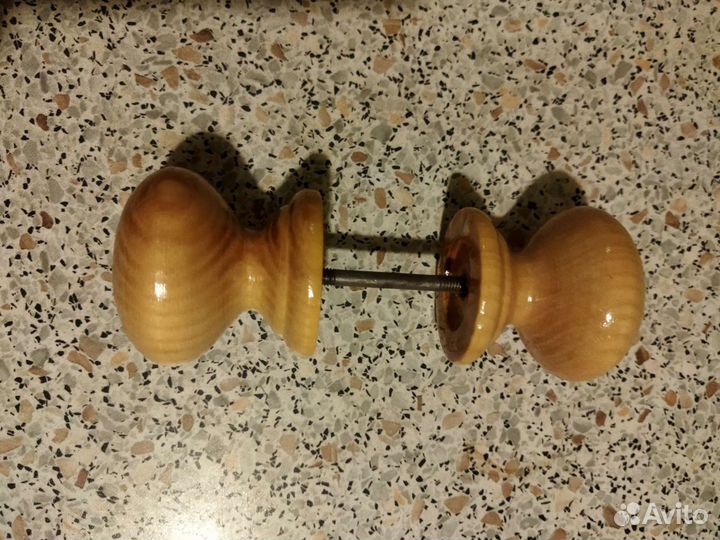 Ручки для двери, дерево