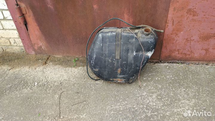 Бензобак