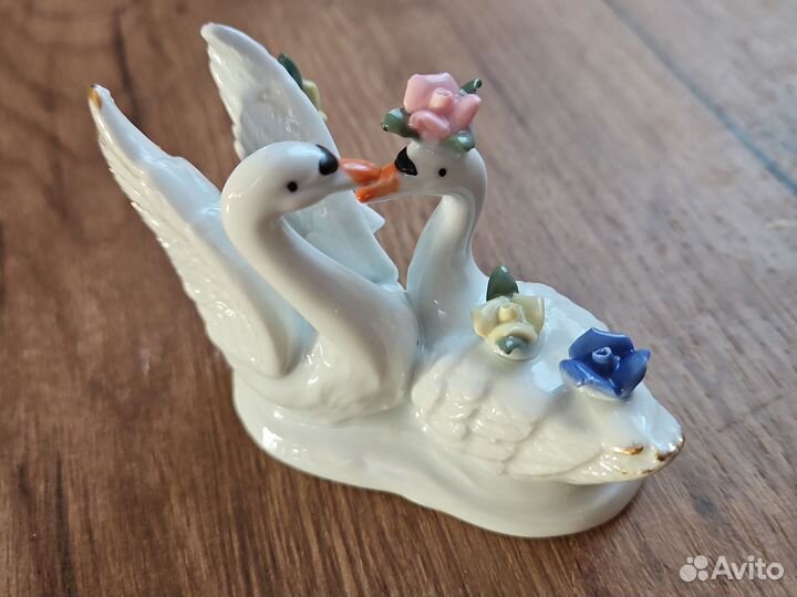 Статуэтка фарфор 