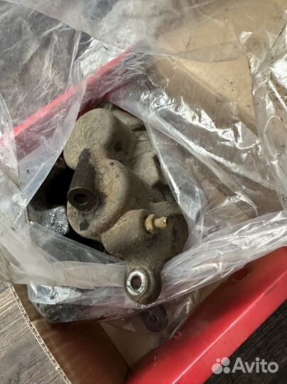 Суппорт тормозной передний mercedes benz vito