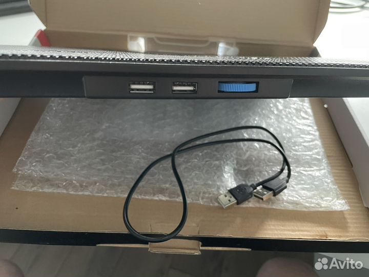 Подставка с охлаждением для ноутбука