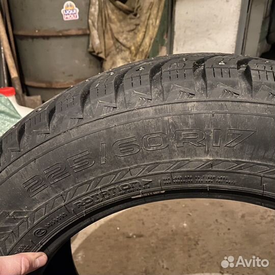 Nokian Tyres Hakkapeliitta 10p SUV 225/60 R17