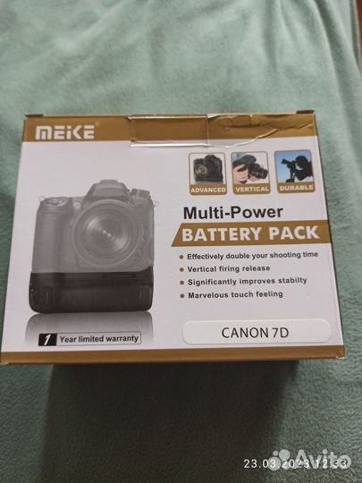 Canon 7D батарейный блок Meike