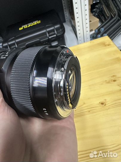 Объектив Sigma 18-35mm f1.8 canon EF