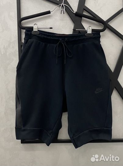 Шорты Nike Tech Fleece