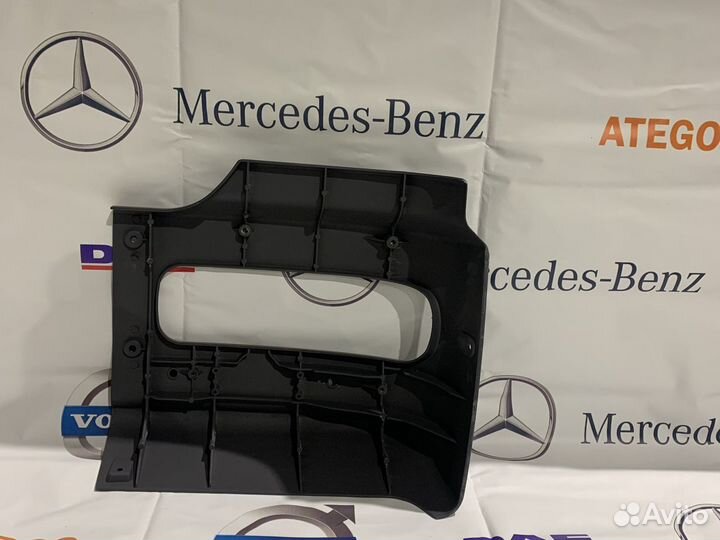 Бампер Правая часть Высокий Mercedes Benz Atego