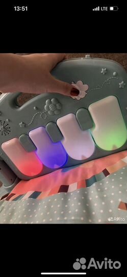 Детский коврик с пианино