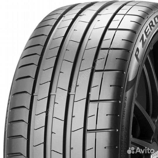 Pirelli P Zero PZ4 275/35 R23 108Y