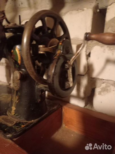 Старинная ручная швейная машинка Singer Зингер