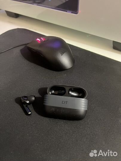 Беспроводные наушники DT