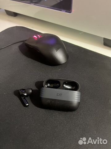 Беспроводные наушники DT