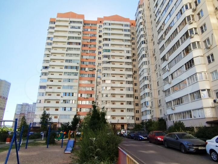 3-к. квартира, 84 м², 9/17 эт.