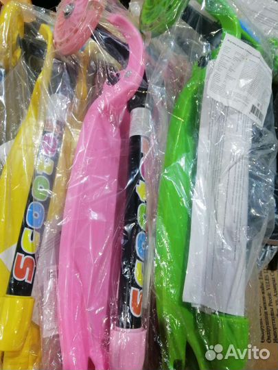 Самокат детский трехколесный новый